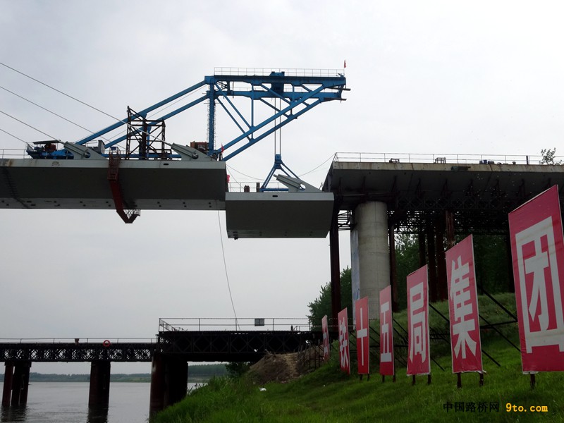 点击打开原图 主桥合龙过程